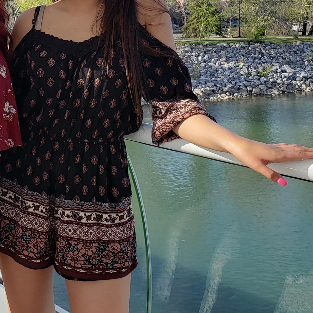Romper - Picture 2 of 2
